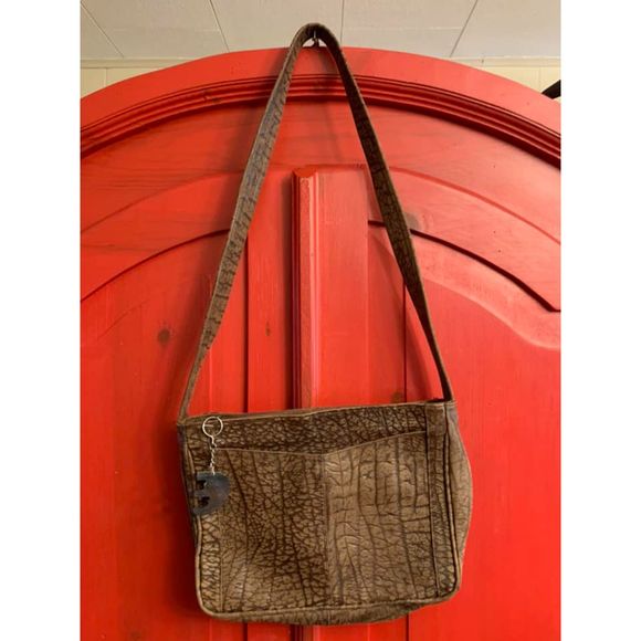 Concealed Carry Textured Brown Leather Purse Elephant Dangle Shoulder Bag EUC - Picture 1 of 6